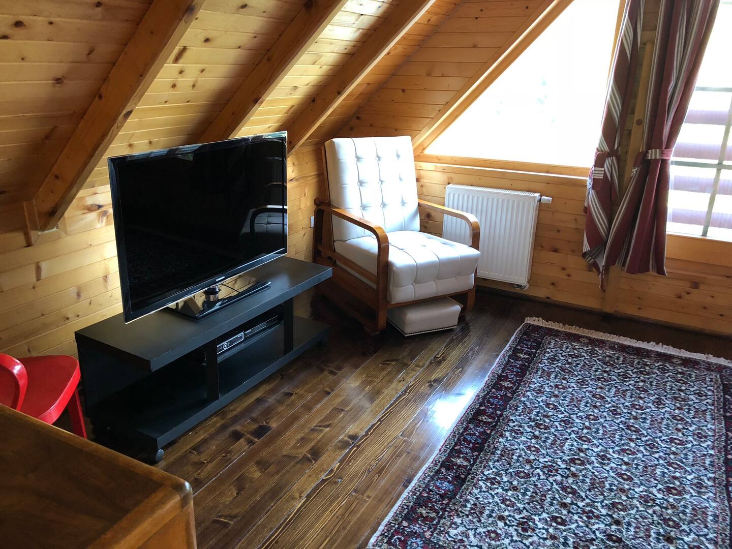 Dnevni boravak s TV-om